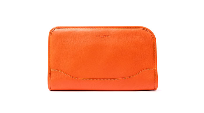 ペッレモルビダ　Capitano leather clutch bag